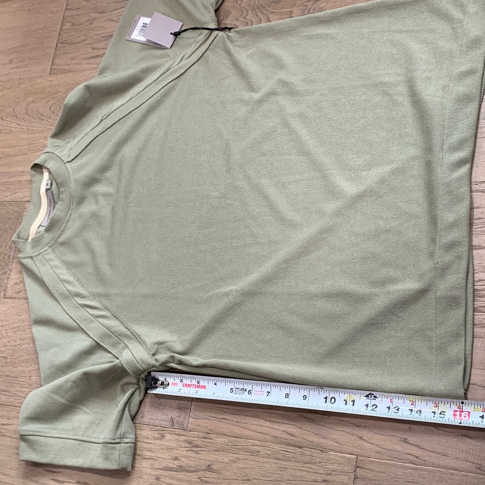 NWT Amongst Others Heavyweight Box Cut Oversized T-Shirt Size Medium - Picture 8 of 11
